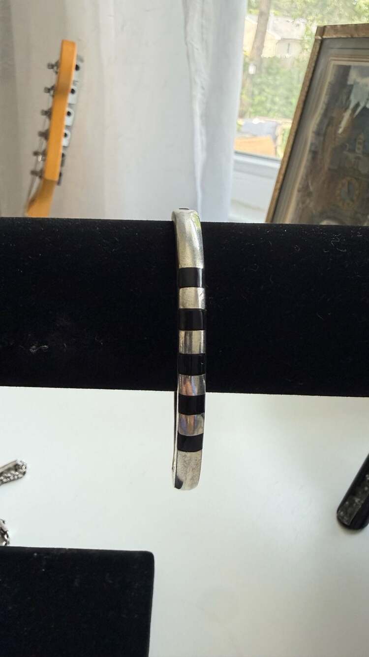 Vintage Sterling Silver Black Onyx Inlay Hinged Bangle Bracelet Made in Mexico